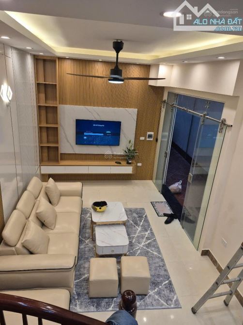 Tôi chính chủ bán nhà ngõ 322 Mỹ Đình, 35m, 5 tầng, ô tô đỗ cổng giá 7ty45