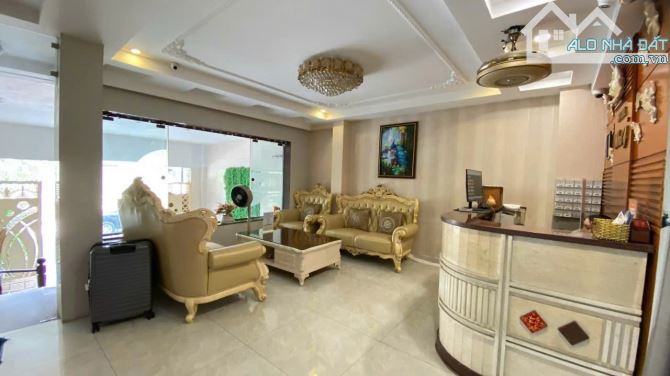 Khách sạn dòng tiền lãi suất 12% Khu Tên Lửa, 138m2 7 tầng thang máy 23 phòng