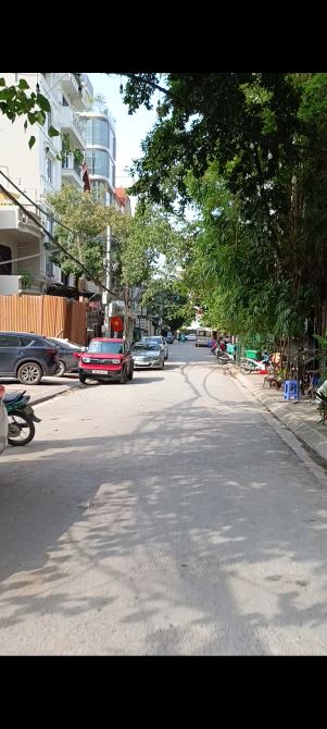 Bán căn nhà Phố Đặng Tiến Đông, 20M ra ô tô tránh, nguyên bản dân xây