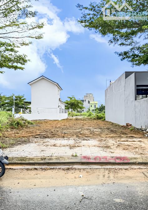 Tôi từng mơ một ngôi nhà nhỏ ở Tân Đô… nhưng giờ đành nhường lại giấc mơ ấy!