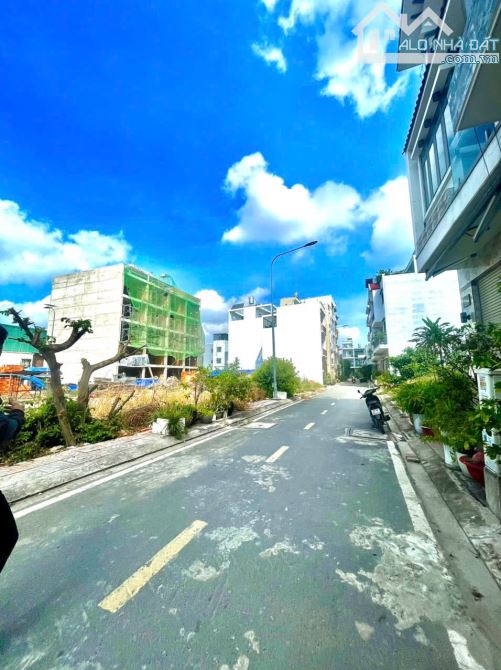 CƠ HỘI VÀNG – LÔ ĐẤT DUY NHẤT CÒN LẠI TRONG KHU VỰC – HẺM XE HƠI
