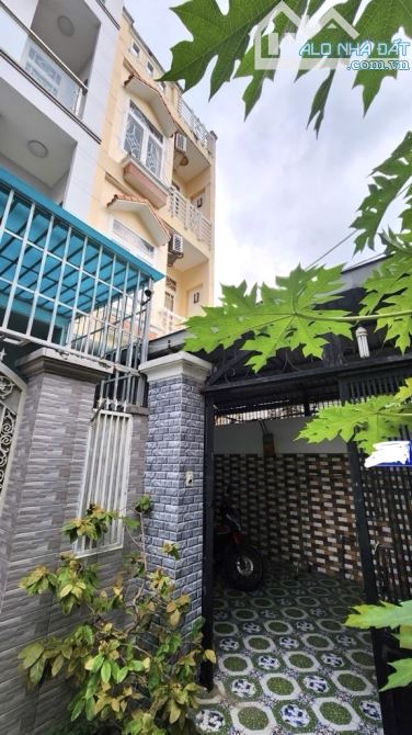 Nhà Phố 3 Tầng - Ngay Lý Phục Man - Quận 7 - 4x19 - Hẻm Xe Hơi - Nhỉnh 6 Tỷ