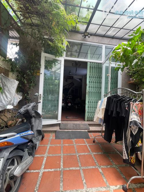 NHÀ MẶT TIỀN ĐƯỜNG TÔ HIẾN THÀNH - GẦN BIỂN - KHU VỰC NHIỀU KHÁCH TÂY DU LỊCH
