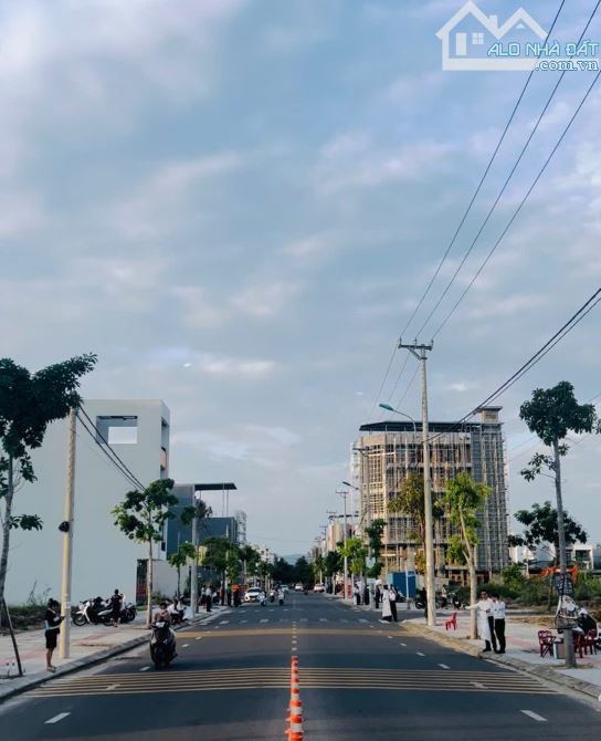 Lô đôi: Đường 10m5 Lê Quảng Chí vị trí kinh doanh sầm uất
