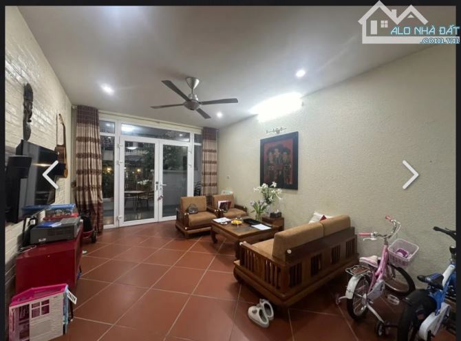 PHỐ VIP QUẬN TÂY HỒ 110M MT 7M CHỈ CÓ 29TỶ - TÂY NHIỀU HƠN TA - Ô TÔ CÁCH NHÀ 15M -XUNG QU
