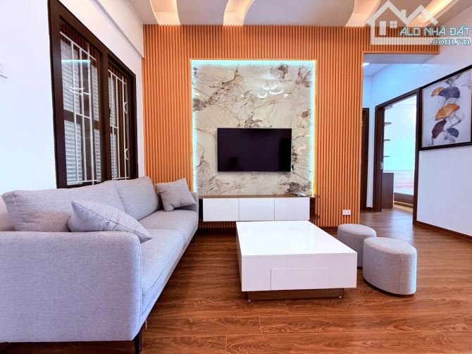 BÁN CĂN HỘ 3 NGỦ, 70M², NHÀ GIẾNG TRỜI THOÁNG SÁNG, GIÁ HỢP LÝ