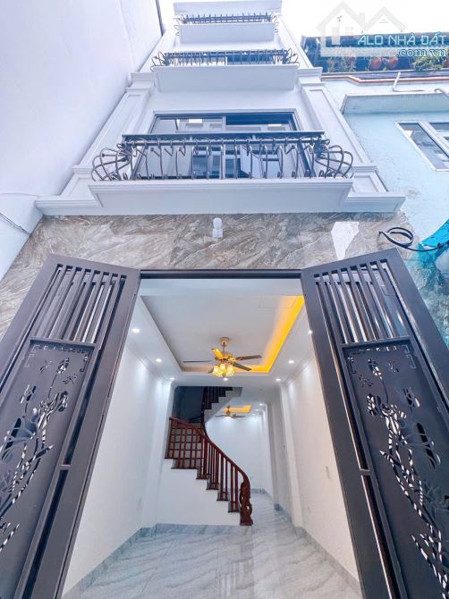 Nhà Yên Nghĩa mới trong đê, 45m ra đường ô tô tránh, DT32m5T giá 4ty15