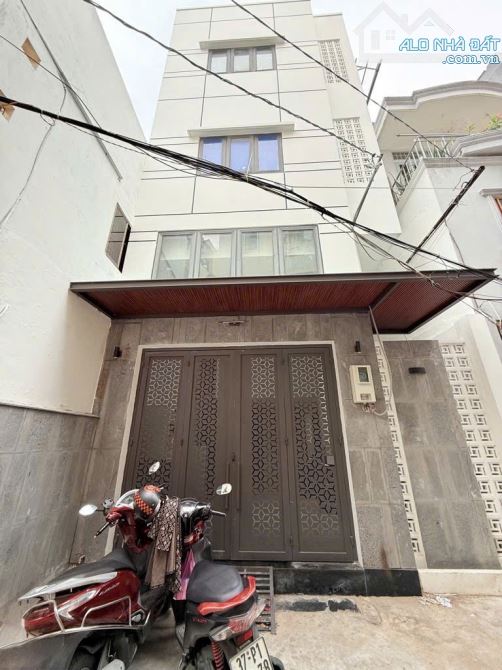 TOÀ CHDV VIP KHU HOÀNG SA  - NGANG KHỦNG 6M - 5 TẦNG - THANG MÁY - 16 PHÒNG - 16.x TỶ
