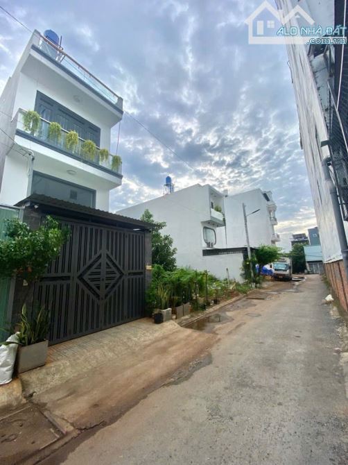 Chính CHủ bán đất Hà Huy Giáp /1, Quận 12, Hẻm 7m, Dt 88(4x22.5) Giá chỉ 5 tỷ 1