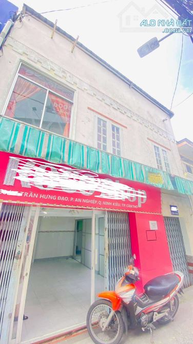 Cho thuê nhà ngang 6,6m hẻm Trần Hưng Đạo 10 triệu