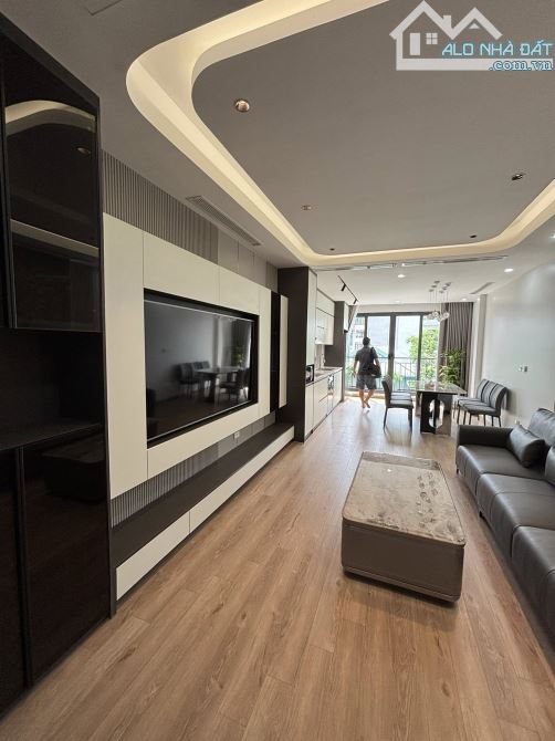 Siêu Phẩm Nhà 47m x 6T Thang Máy Khúc Thừa Dụ – Trung tâm Cầu Giấy Giá 16.9 Tỷ