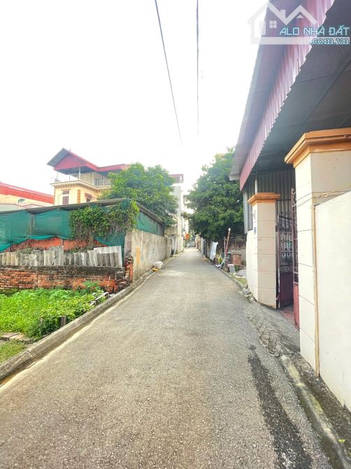 Bán đất 100m² mặt tiền 10m tại Đa Tốn – ô tô tránh – gần Vinhomes Ocean Park, sổ đỏ chính