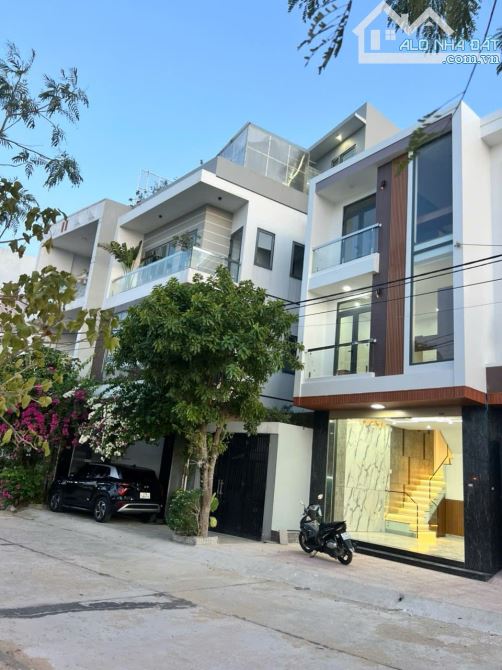 Bán nhà mặt tiền view sông đường Nguyễn Quảng, khu Hà Thanh 1, Quy Nhơn