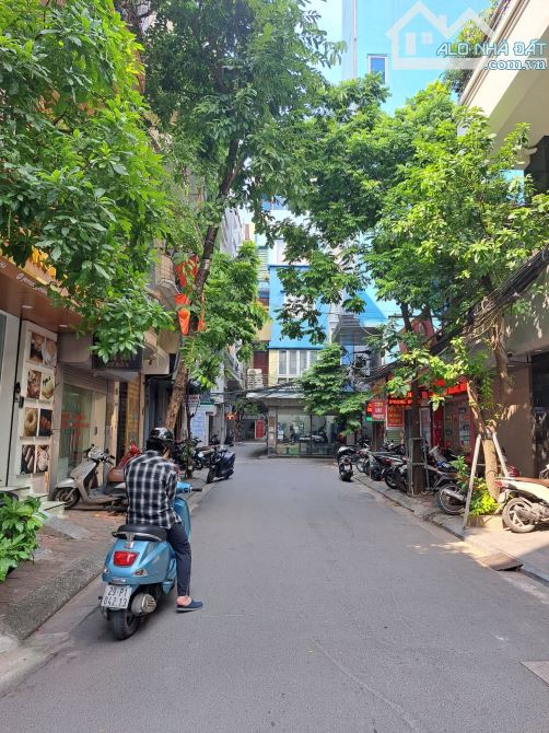 BÁN NHÀ THÁI HÀ - ĐỐNG ĐA - GARA Ô TÔ - MẶT TIỀN QUYỀN LỰC - NGÕ THÔNG TỨ TUNG - 2 THOÁNG