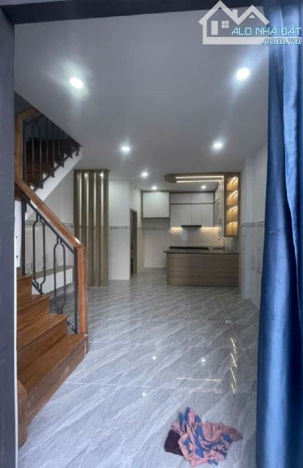 Nhỏ xinh mới tinh 2 tầng, Hiệp Thành, Quận 12 – hẻm ô tô, sổ riêng – chỉ nhỉnh 2 tỷ