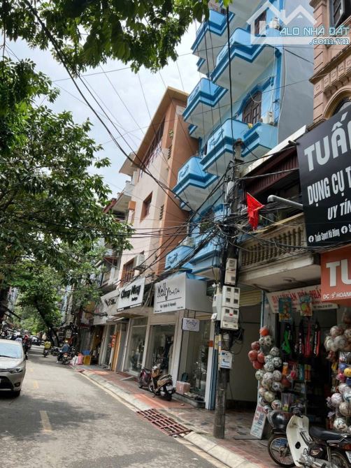 Bán nhà phố cổ Hà Đông mặt tiền quyền lực phố Hoàng Hoa Thám dt 150 5 tầng