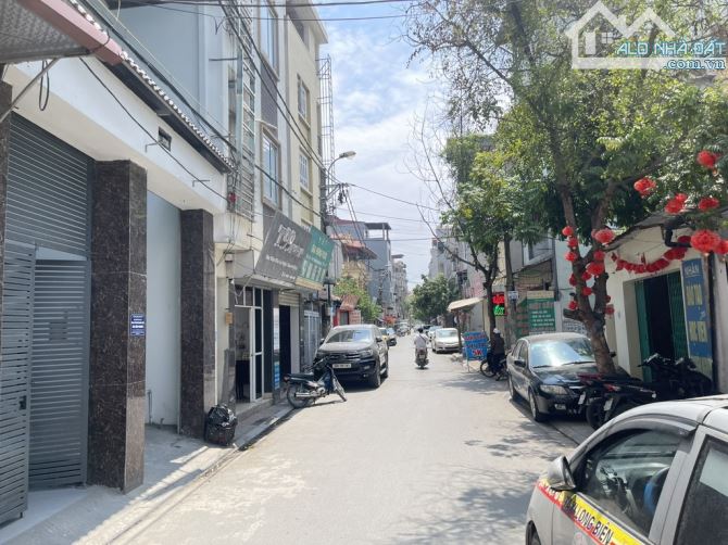 NGÕ VIP SÀI ĐỒNG- LONG BIÊN- 72m*4 Tầng -VỈA HÈ- HAI THOÁNG- KINH DOANH- Ô TÔ TRÁNH- - 10