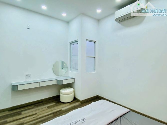 4❌11m, NHÀ BÁN 3 TẦNG, HẺM XE HƠI THÔNG, THỐNG NHẤT, P16 GÒ VẤP, 6 TỶ HƠN - 11