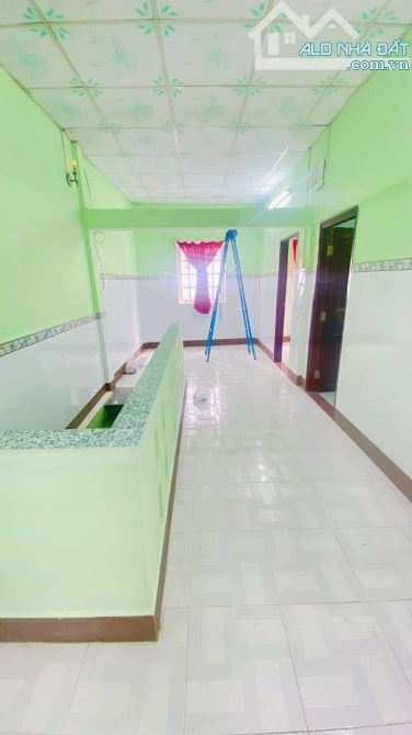 Cho thuê nhà ngang 6,6m hẻm Trần Hưng Đạo 10 triệu - 11