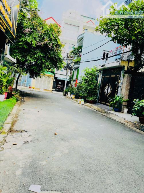 MT Đô Đốc Long, DT 4,3x19m, tiện xây mới, giá 7.7 tỷ - 1