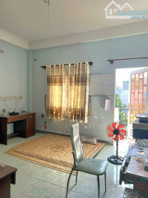 Có: 6,2 ty. Nhà 2 tầng.  MTKD Hiền Vương, Quận Tân Phú. Dt: 4,5 x16. Nhanh mới kịp. - 1