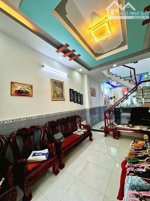 Nhà mới 2 tầng, 85M2,ngay chợ Đông Hưng Thuận 02 , Q12. CHỈ 4.9 TỶ - 1