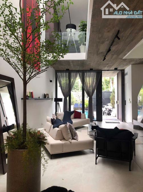 Chủ gửi bán góc 2 mặt tiền ngay Vạn Hạnh Mall , Q10 -( 7 x 20 )- H 6 LẦU-HĐT 180TR 53TY - 1