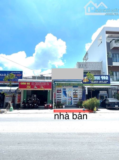 Bán Nhà cấp 4, vị trí cực đẹp để KDoanh, buôn bán, VPCTy,...đoạn sung nhất Hoàng Quốc Việt - 1