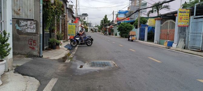 Bán nhà  MT Lê Thị Lơ ,Tân Hiệp Hóc Môn DTx 191 m2 . Giá chỉ  8.2 tỷ (TL) - 1