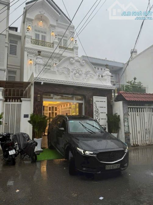 Nhà 3 tầng, full nội thất, 100m2 - ngang 5m, oto ngủ trong nhà. Nhỉnh nhẹ 8 tỷ - 1