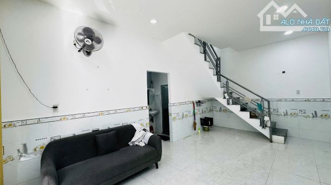Bán nhà 1 Tầng lầu đường Hương Lộ Ngọc Hiệp Gần Cầu Hộ 2,45 tỷ - 1
