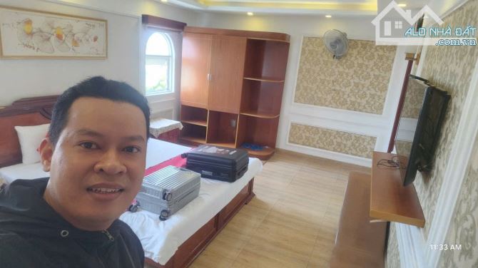 Khách sạn dòng tiền lãi suất 12% Khu Tên Lửa, 138m2 7 tầng thang máy 23 phòng - 1