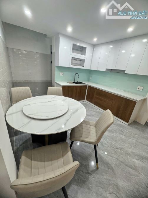 HÀNG SÓM VIN TÂN HỘI – 56M² x 4T – 2 MẶT THOÁNG – KINH DOANH TỐT – Ô TÔ ĐỖ CỬA – GIÁ 8,4 - 1