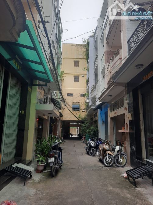 Ngon!!Nhà hẻm tải Mai Xuân Thưởng-chợ Lớn Quận 6 (4x13m) 3T chỉ 6.5 tỷ - 1
