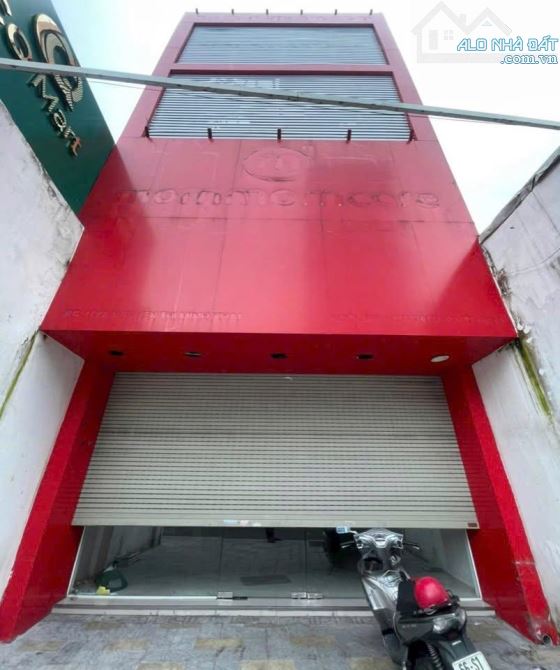 CHO THUÊ MT THƯƠNG HIỆU NGUYỄN THỊ MINH KHAI Q1 5.5*16M 3 LẦU GIÁ CHỈ 75TR/THÁNG - 1