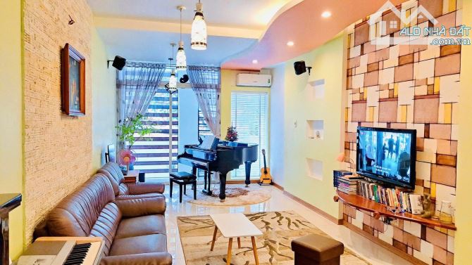 Nhà 3 tầng mặt phố Tô Vũ - Đỗ Nhuận - Văn Cao vị trí kd buôn bán tốt - 1