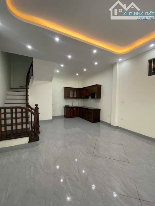 Chính chủ muốn bán căn nhà phố Bà Triệu - Hà Đông - Oto vào  - 42m2 - 4 tầng - Giá 7.4 tỷ - 1
