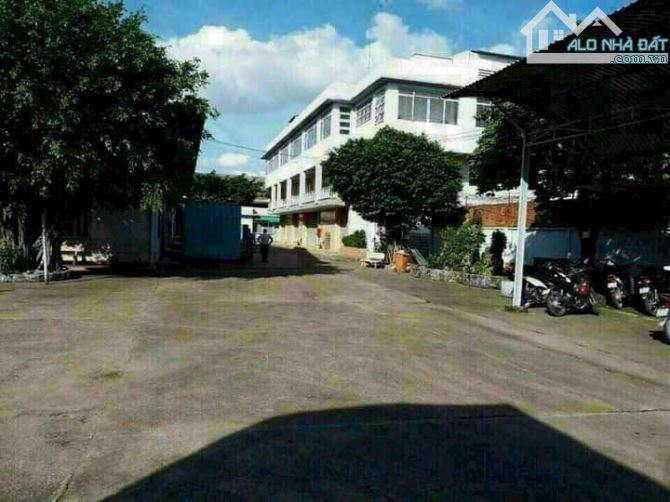 Cần Bán Nhà Xưởng 16.390m2 _P Tân Thới Nhất , Quận 12 - 1