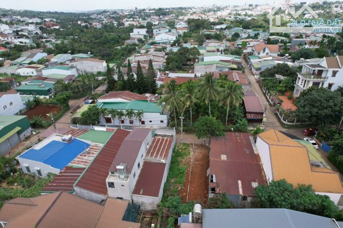 Đất hẻm trung tâm 383 Nguyễn Văn Cừ khu dân cư an ninh đông đúc - 1