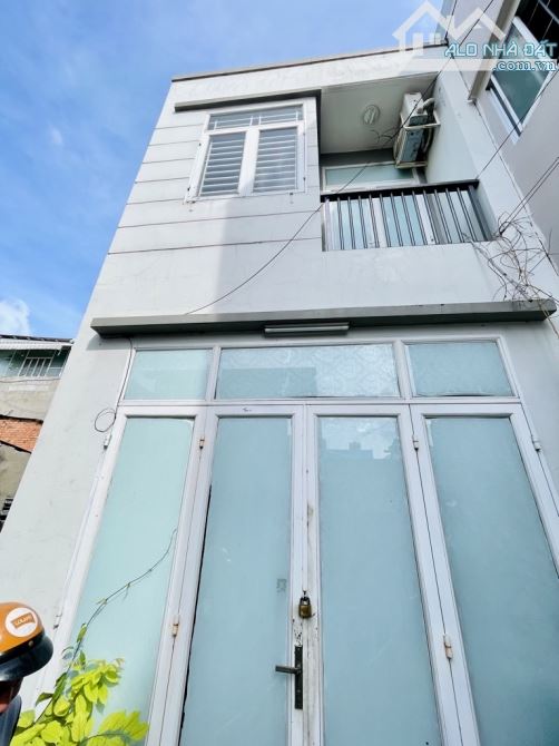 3.7❌9m, NHÀ BÁN 2 TẦNG, TRƯỜNG CHINH, HXH, ĐHT, Q.12, 3 TỶ HƠN - 1