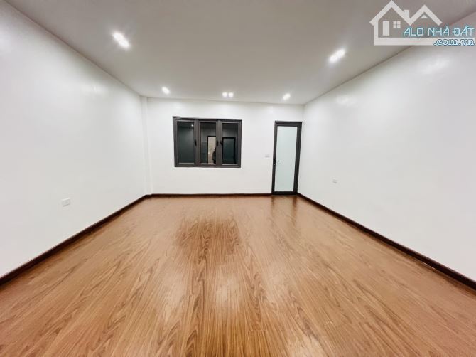 TRƯƠNG ĐỊNH , 42M² , ĐẦY ĐỦ NỘI THẤT , 3 GÁC ĐỖ CỬA , GẦN PHỐ , MẶT TIỀN 4,5M , 7,89 TỶ - 1