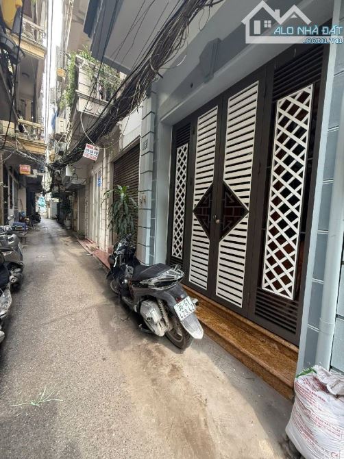 PHÂN LÔ TRƯƠNG ĐỊNH-TÂN MAI-NHÀ ĐẸP 6 TẦNG-VF3 LÙI CỬA-15M Ô TÔ TRÁNH - 1