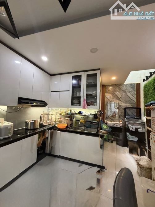 Bán nhà hẻm xe hơi Âu Dương Lân Quận 8, 45m2, 2 tầng, không quy hoạch. - 1