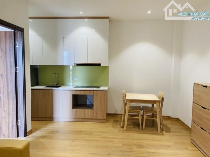 BÁN TÒA NHÀ CĂN HỘ CAO CẤP CHO THUÊ -PHỐ TRÍCH SÀI -TÂY HỒ--LÔ GÓC -THANG MÁY -100 m2-8 T - 1