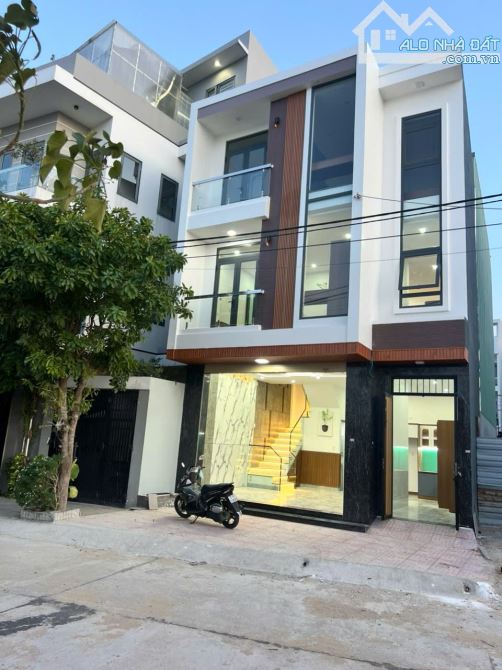Bán nhà mặt tiền view sông đường Nguyễn Quảng, khu Hà Thanh 1, Quy Nhơn - 1