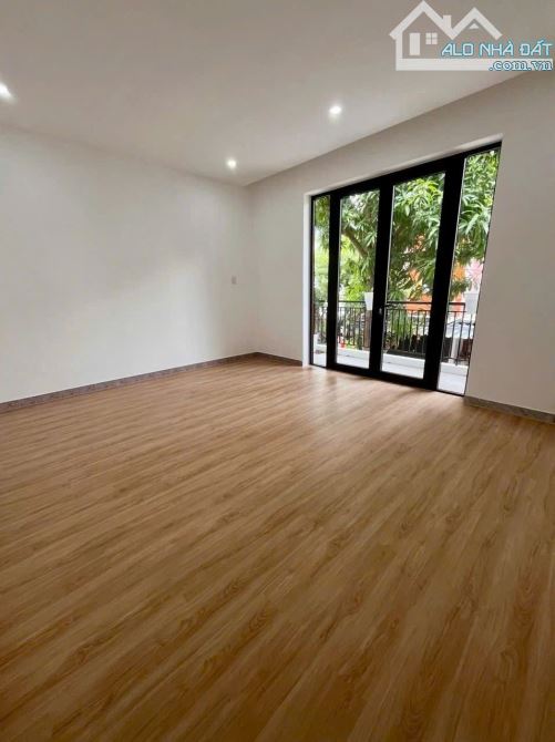 🏘 ANH CHỊ HỢP HƯỚNG TÂY IB E GẤP - NHÀ MỚI 2 TẦNG TRUNG TÂM HẢI CHÂU - 1