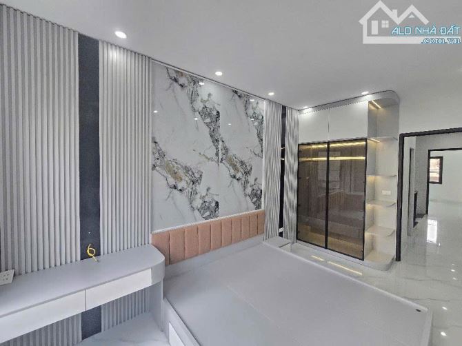 BÁN NHÀ QUỲNH ĐÔ- Vĩnh Quỳnh DT52M*4 TẦNG * GIÁ 5.6 TỶ. NHÀ ĐẸP Ở NGAY. - 1