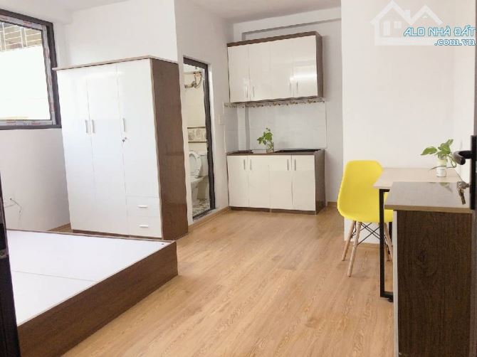 Bán CCMN Cầu Giấy 120m 7 tầng mt 10m 29 tỉ - 1