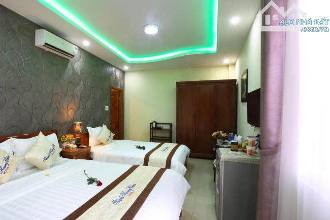 𝐊𝐇Á𝐂𝐇 𝐒Ạ𝐍 𝟐𝟕 𝐏𝐇Ò𝐍𝐆 – 𝐌Ặ𝐓 𝐓𝐈Ề𝐍 𝐇𝐎À𝐍𝐆 𝐃𝐈Ệ𝐔 240M2 – 𝐓𝐑𝐔𝐍𝐆 𝐓Â𝐌 - 12