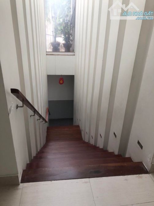 GIẢM SÂU CĂN BIỆT THỰ MẶT TIỀN ĐỐI DIỆN BỆNH VIỆN HÓC MÔN 10X40 SIÊU ĐẸP KINH DOANH ĐỈNH - 13